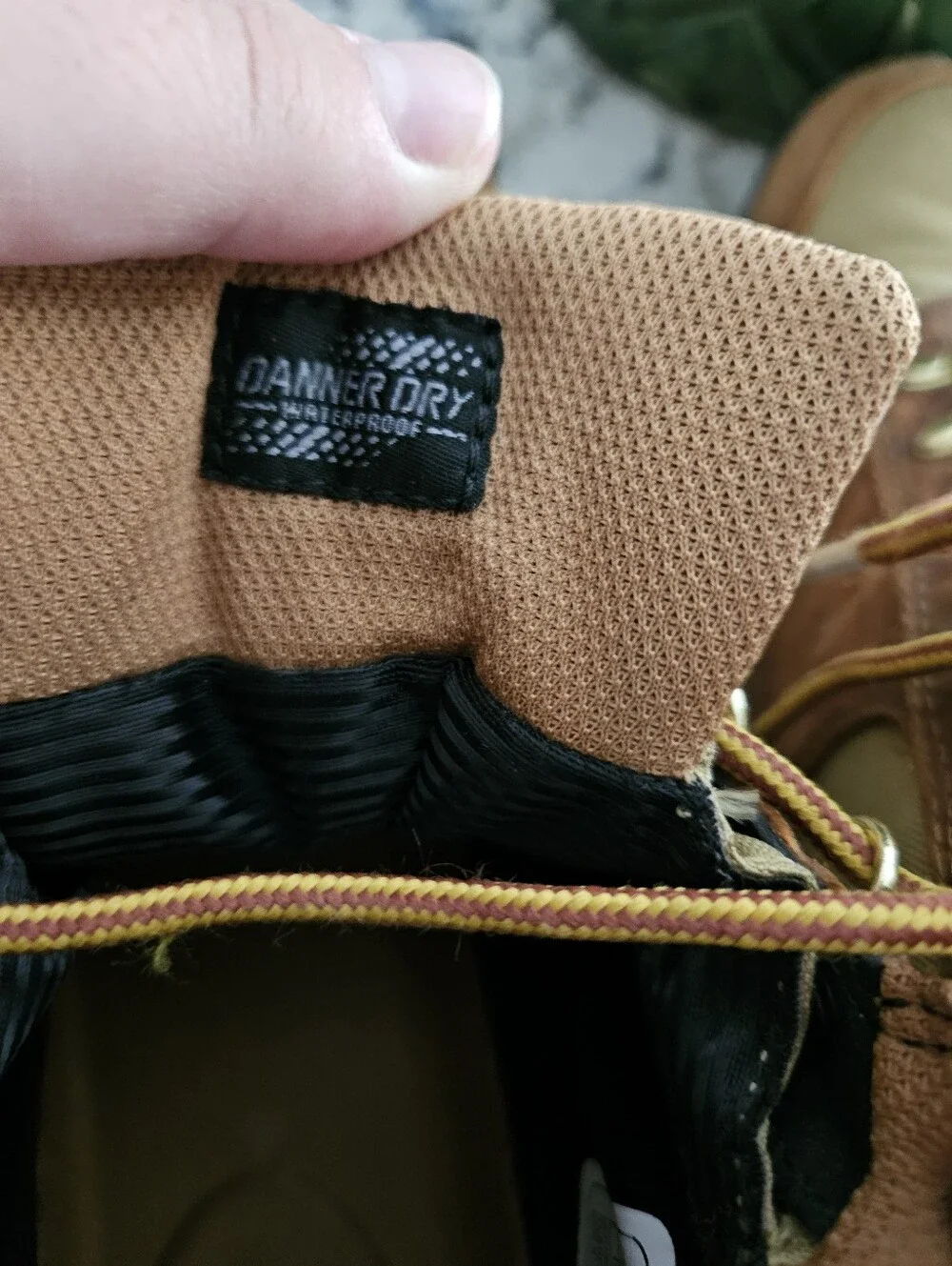 Danner Jag Men's Hiking Boots Brown Khaki Style 37351 Size 10 D Waterproof